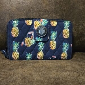 Pineapple Print Quilted Wallet